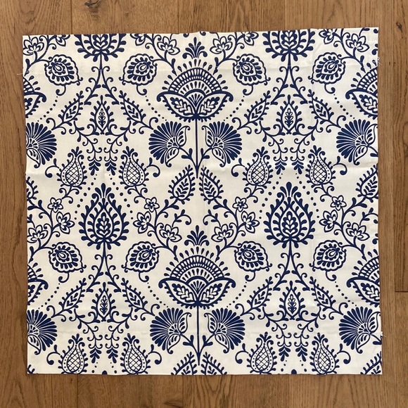 Indoor Outdoor Valance in Silas Oxford - Picture 2 of 6